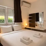 Vilamihaela Hotel 3*