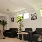 Vilamihaela 3* Skopje