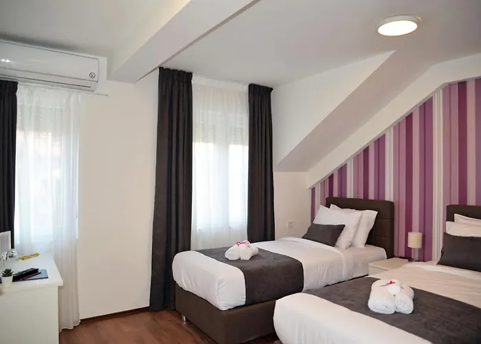 Vilamihaela 3* Skopje